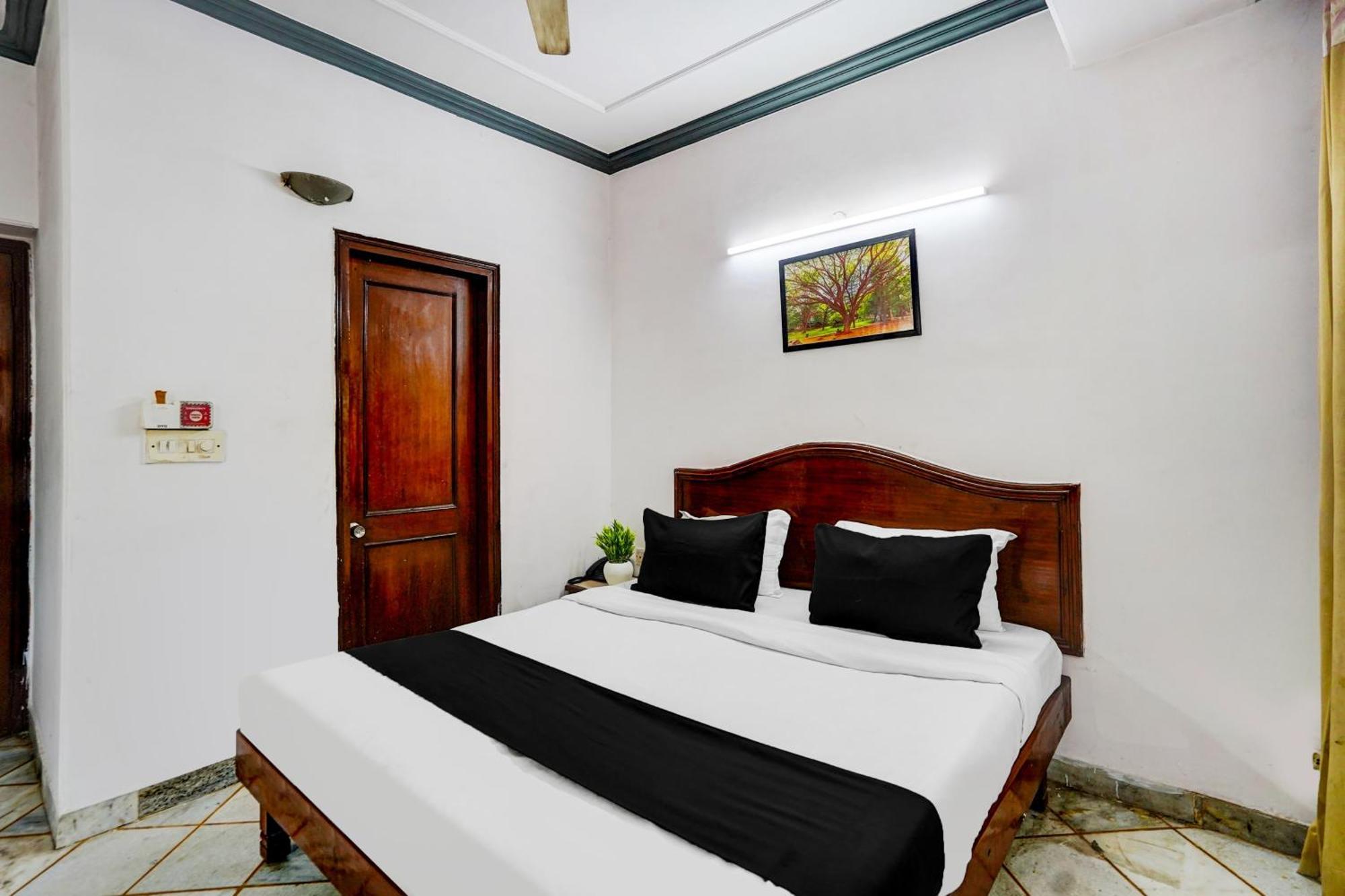 O Iconic Residency Hotel New Delhi